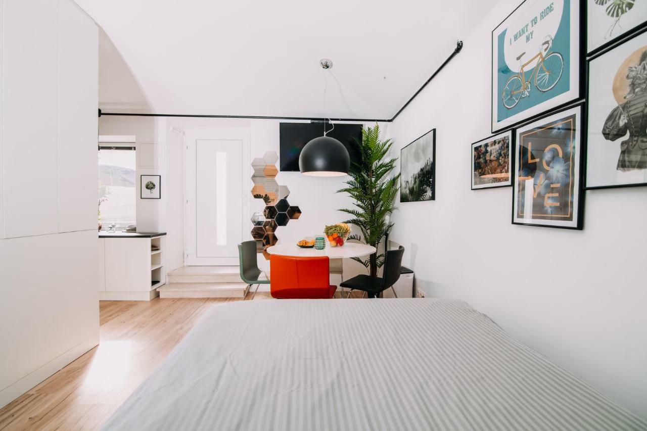 Hanna'S Suite With Free Parking Ljubljana Bagian luar foto
